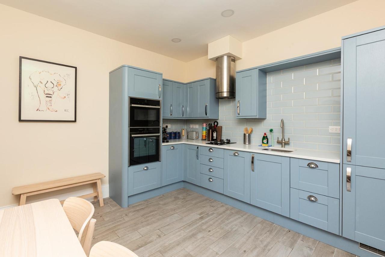 Stunning Seaside Apartment Over 3 Floors Near Margate Westgate-on-Sea Bagian luar foto